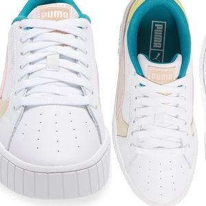 Puma Womens Sneakers EUC